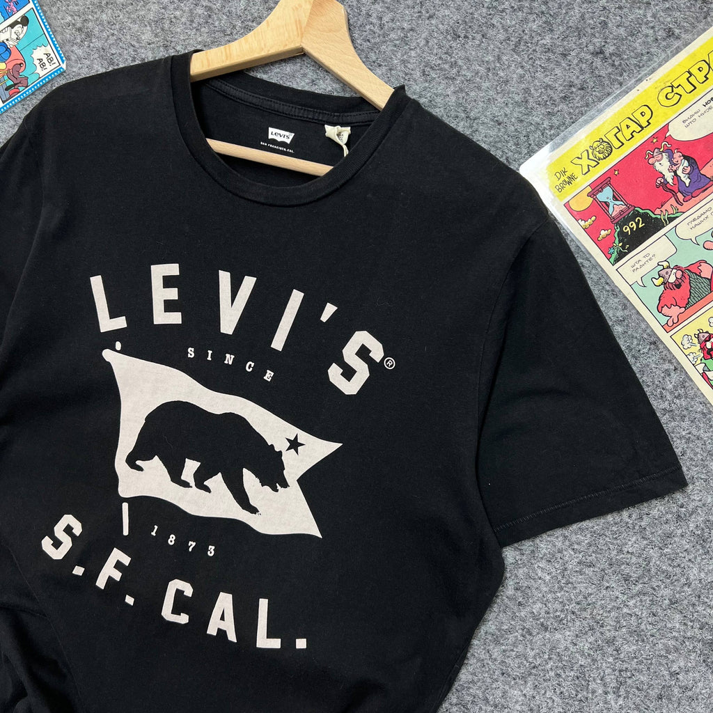 Levis
