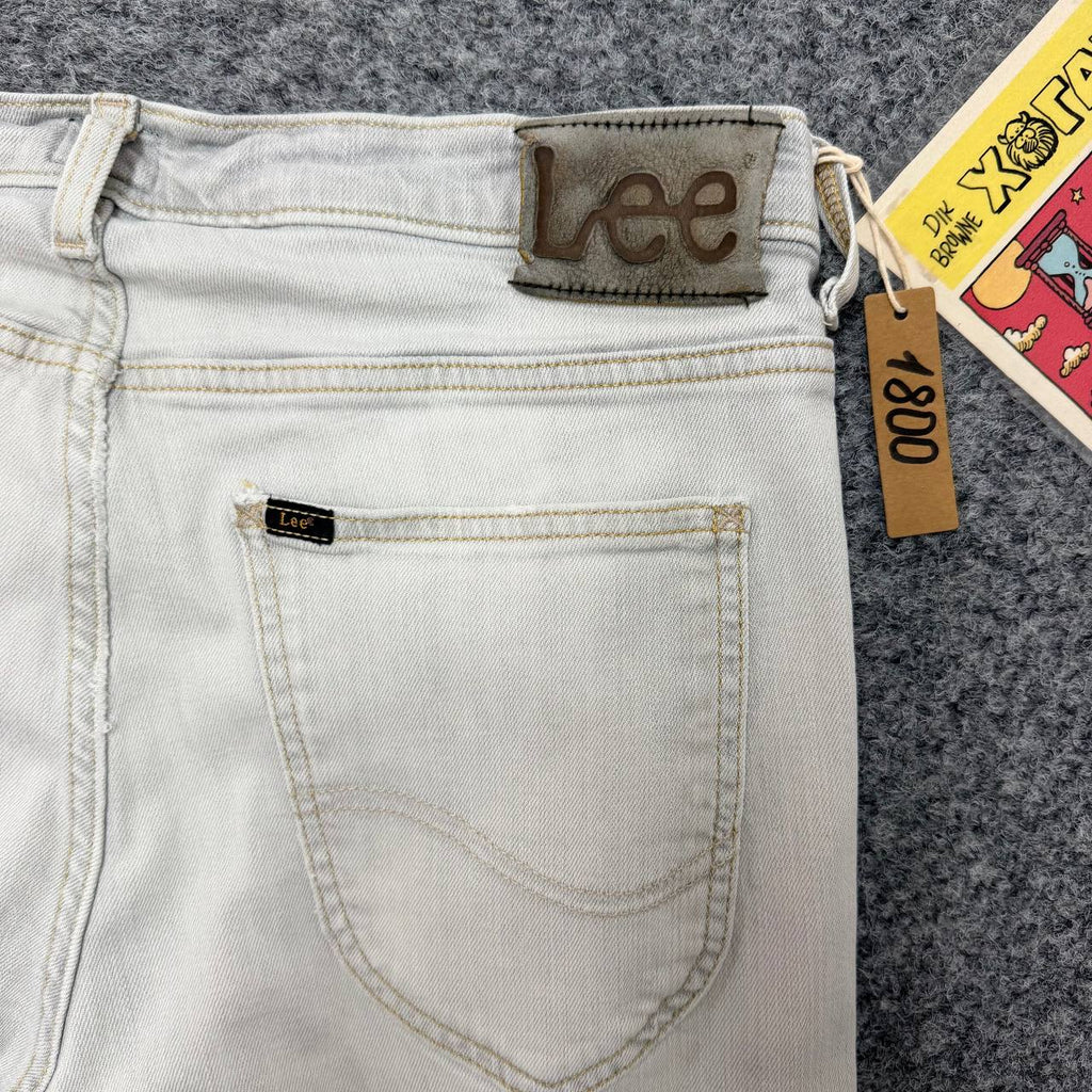 Lee