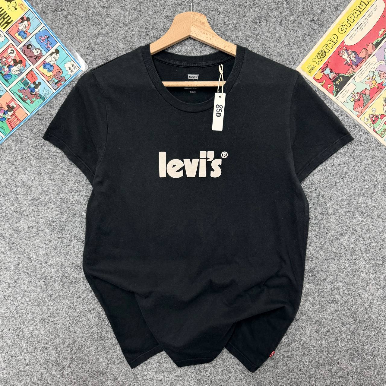 Levi's