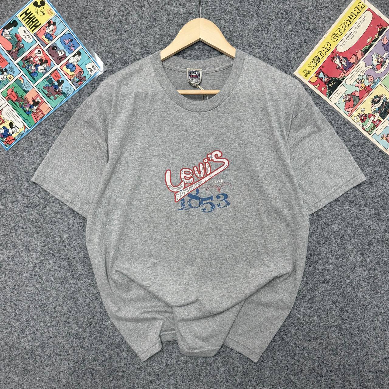 Levi's
