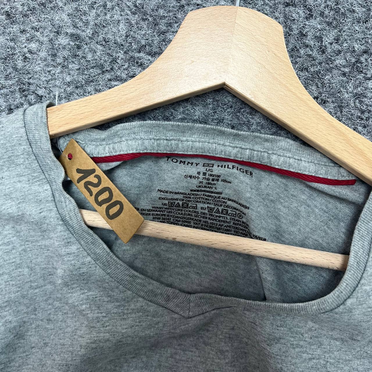 Tommy Hilfiger