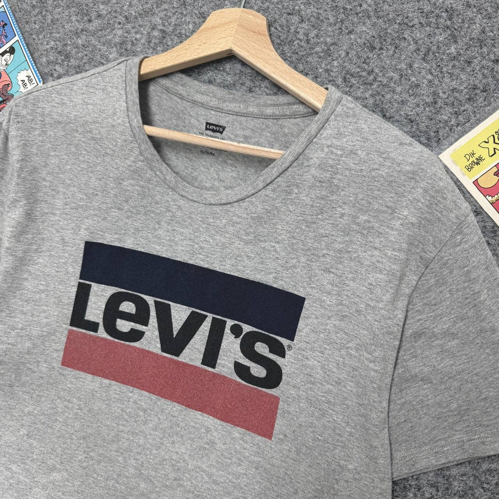 Levi's