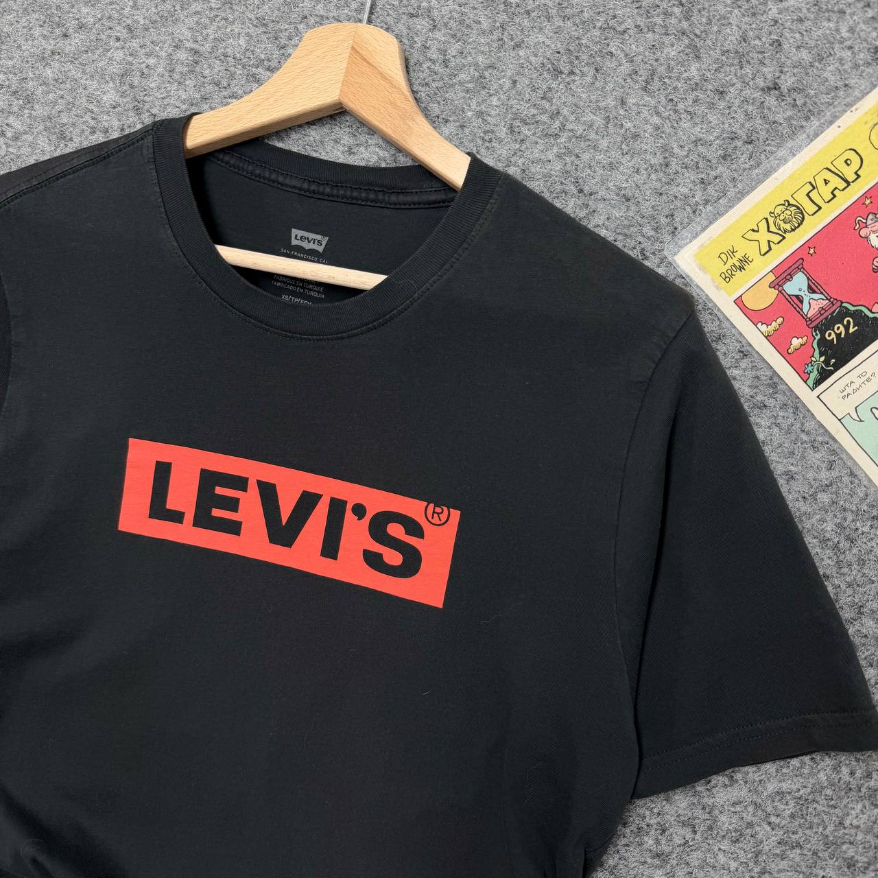 Levi's