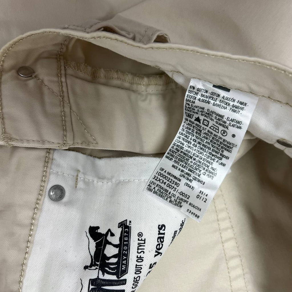 Levis