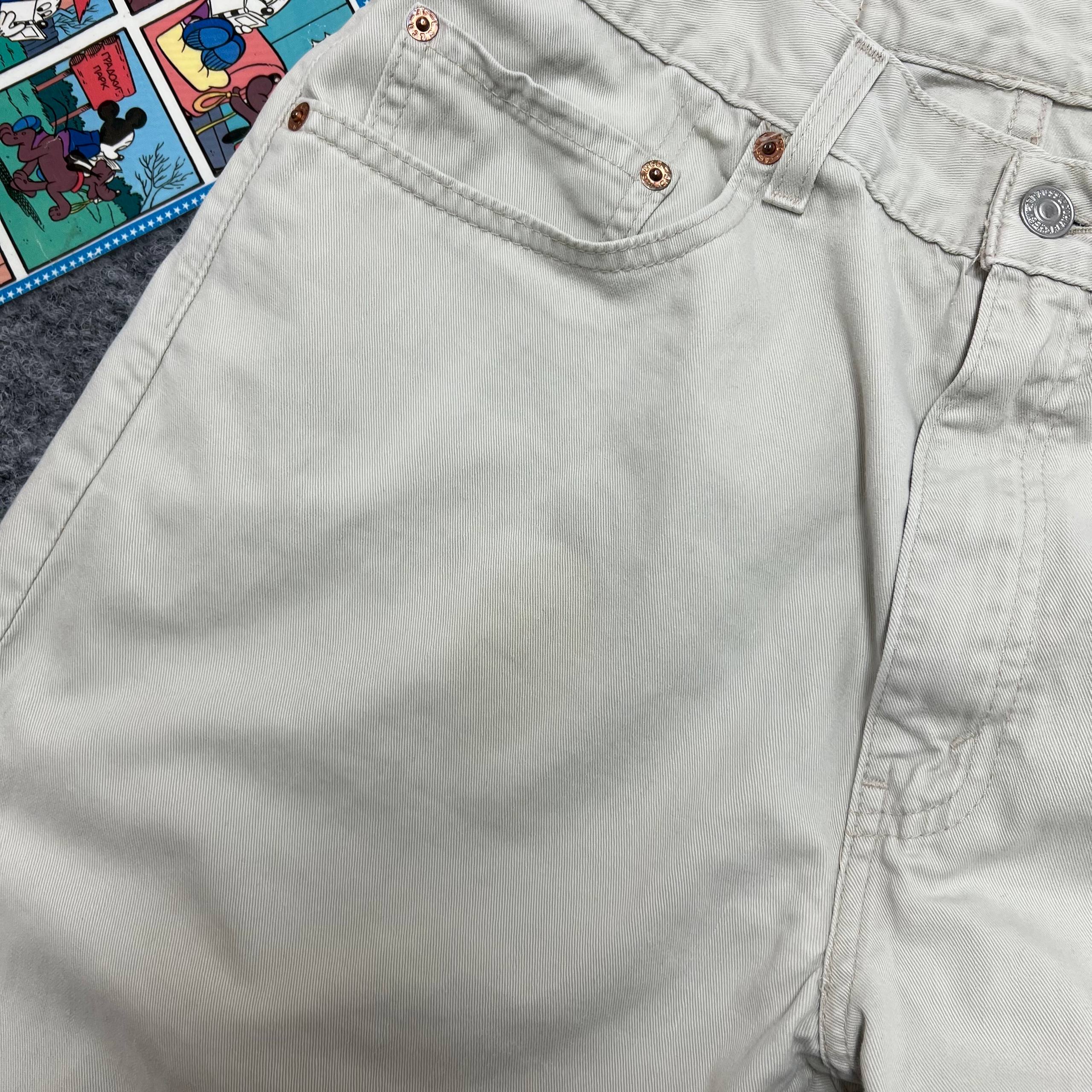 Levis