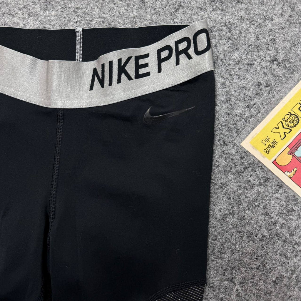 Nike Pro