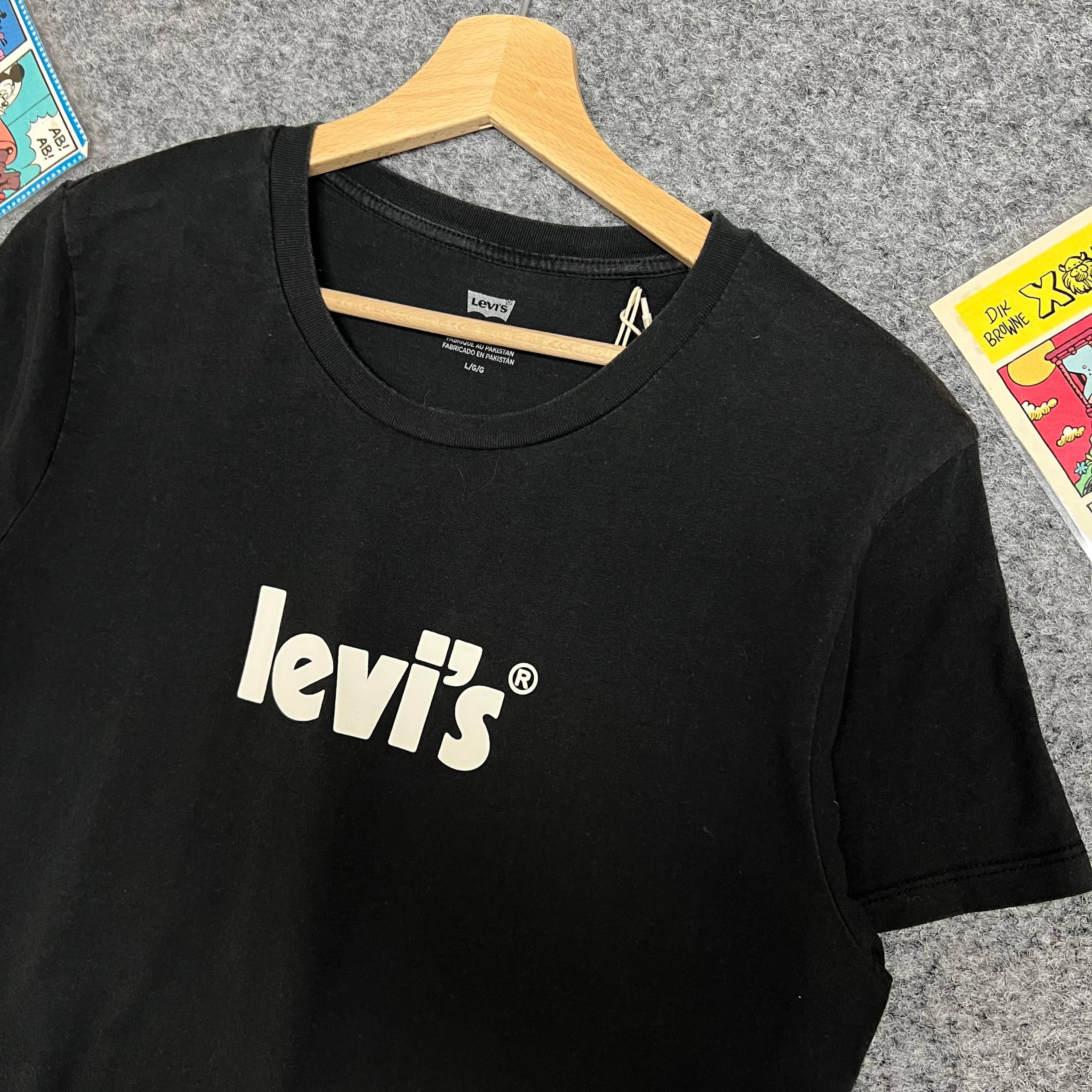 Levis