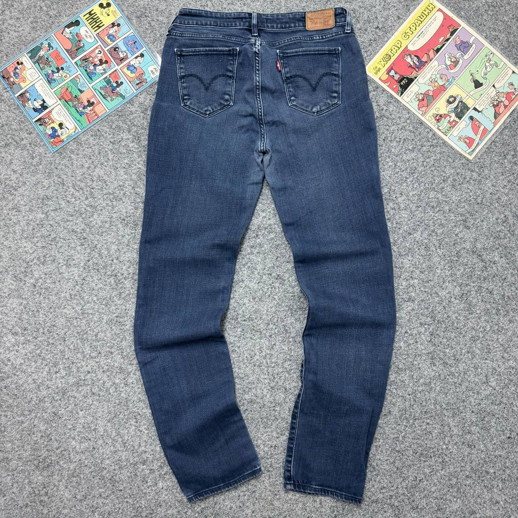 Levis