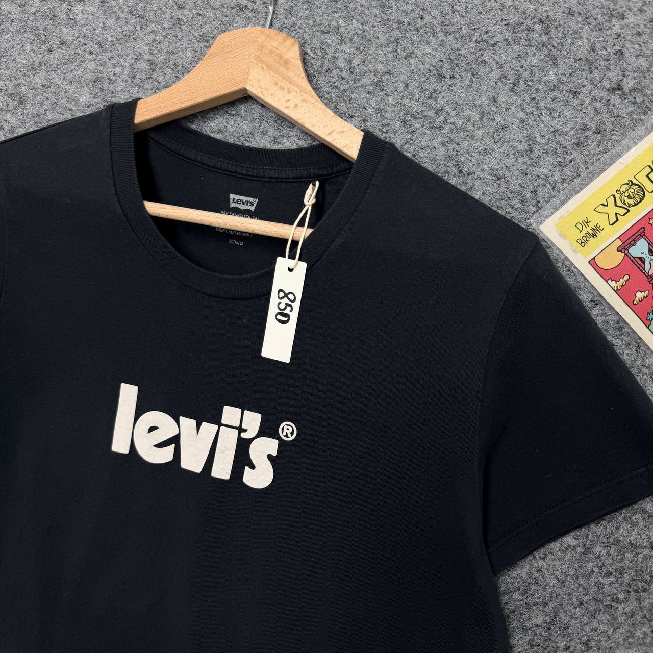 Levi's
