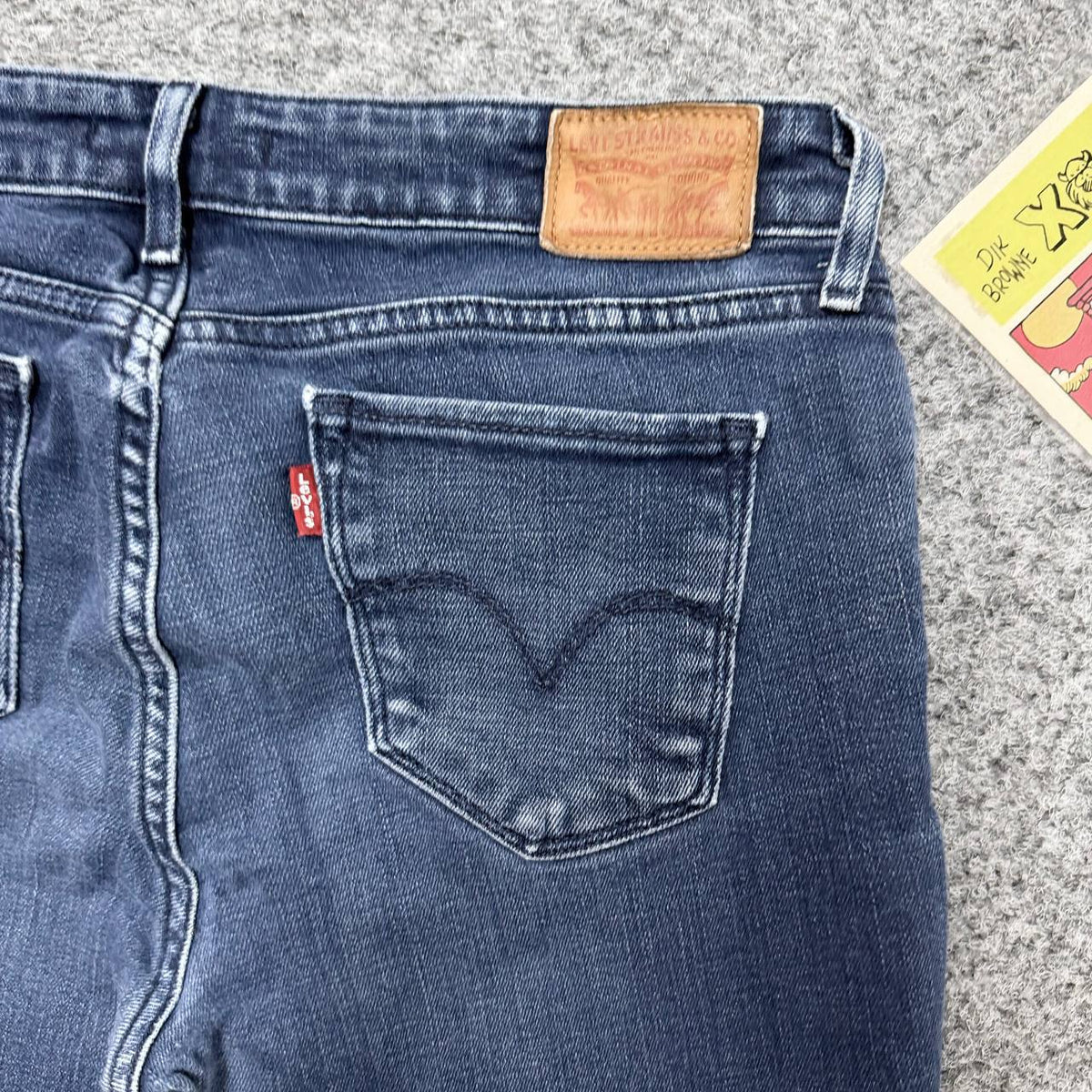 Levis