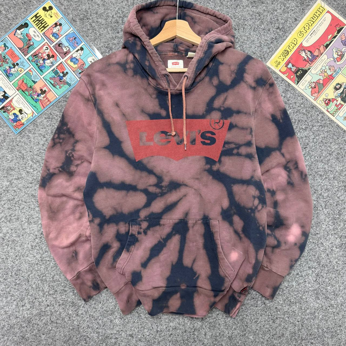 Levi's