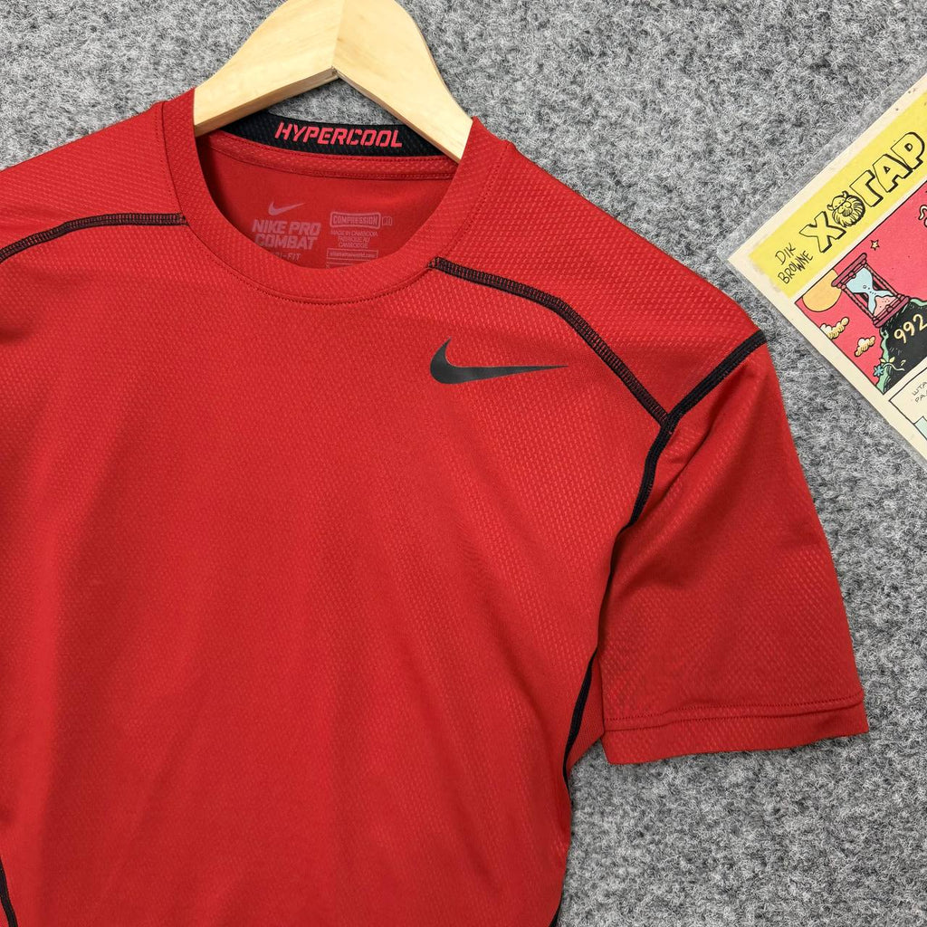 Nike Pro Combat