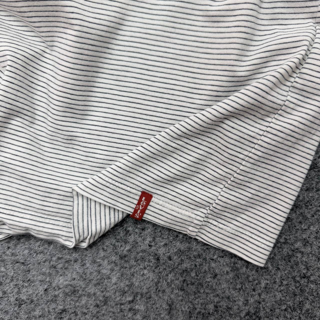 Levi's