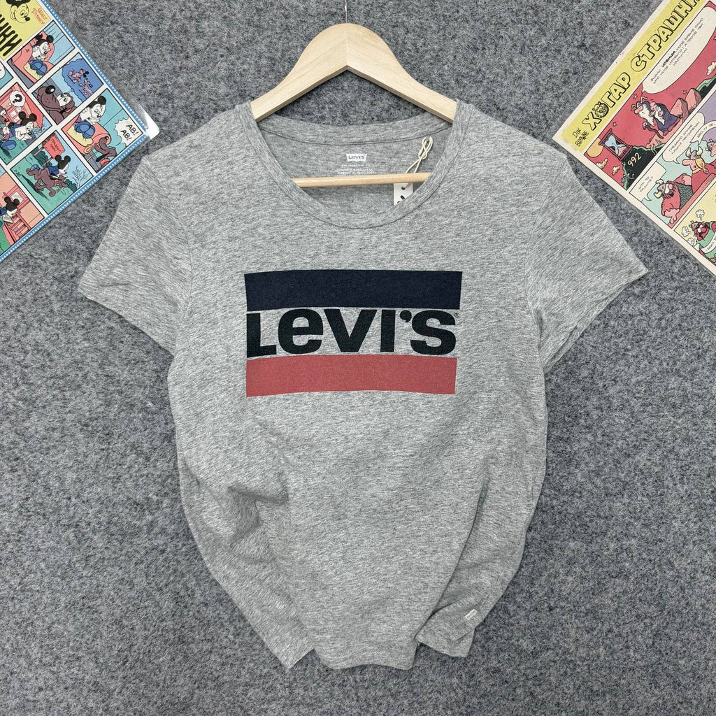 Levi's