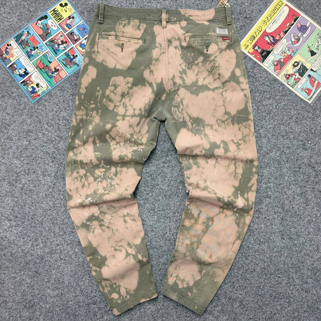 Levi's
