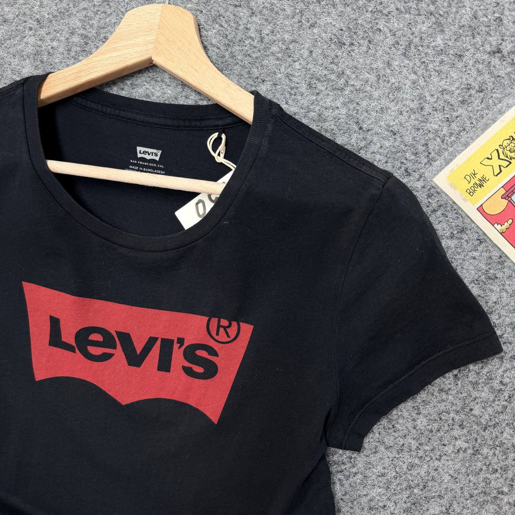 Levi's