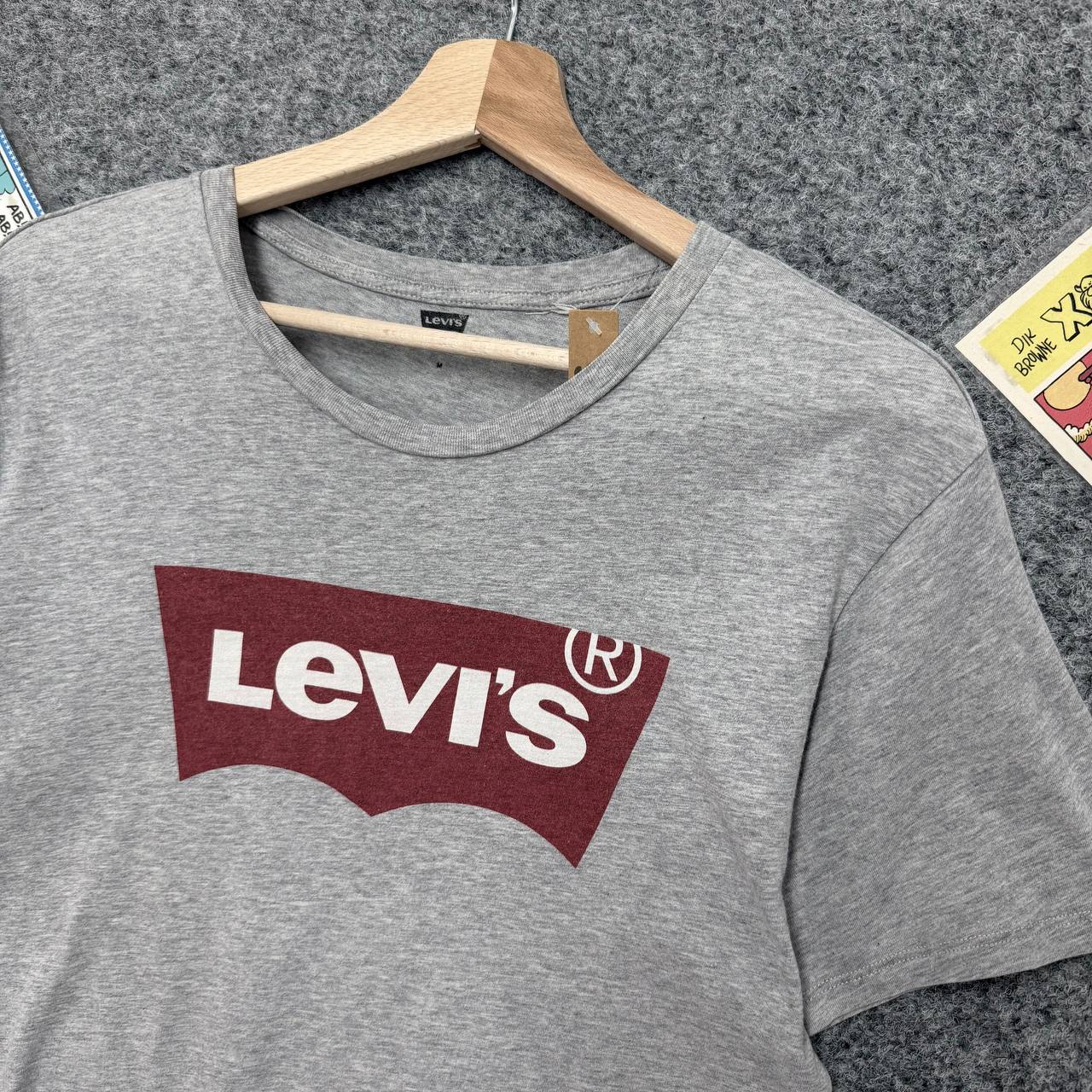 Levi's